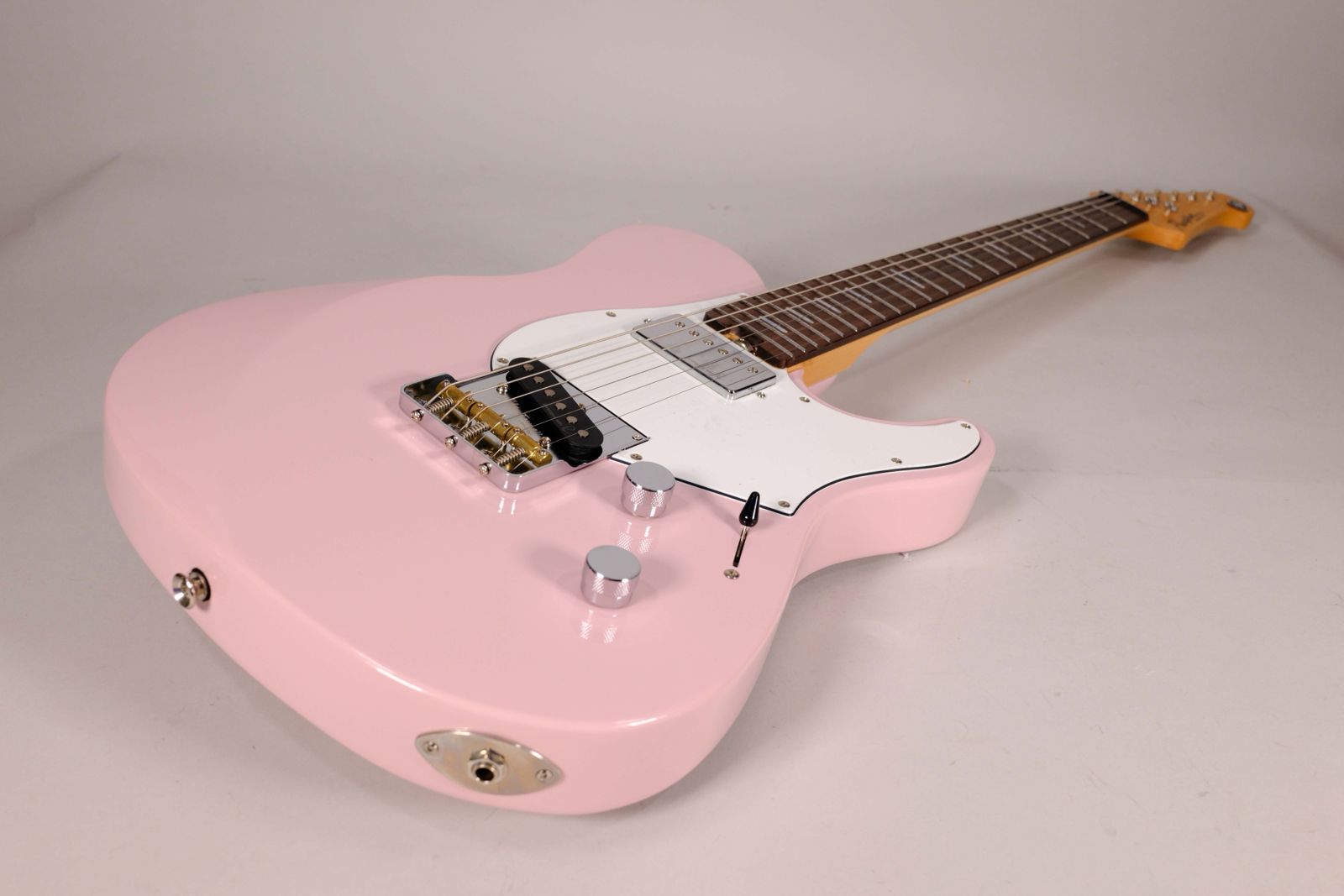 Yamaha PACS+11S Pacifica Standard Plus Ash Pink