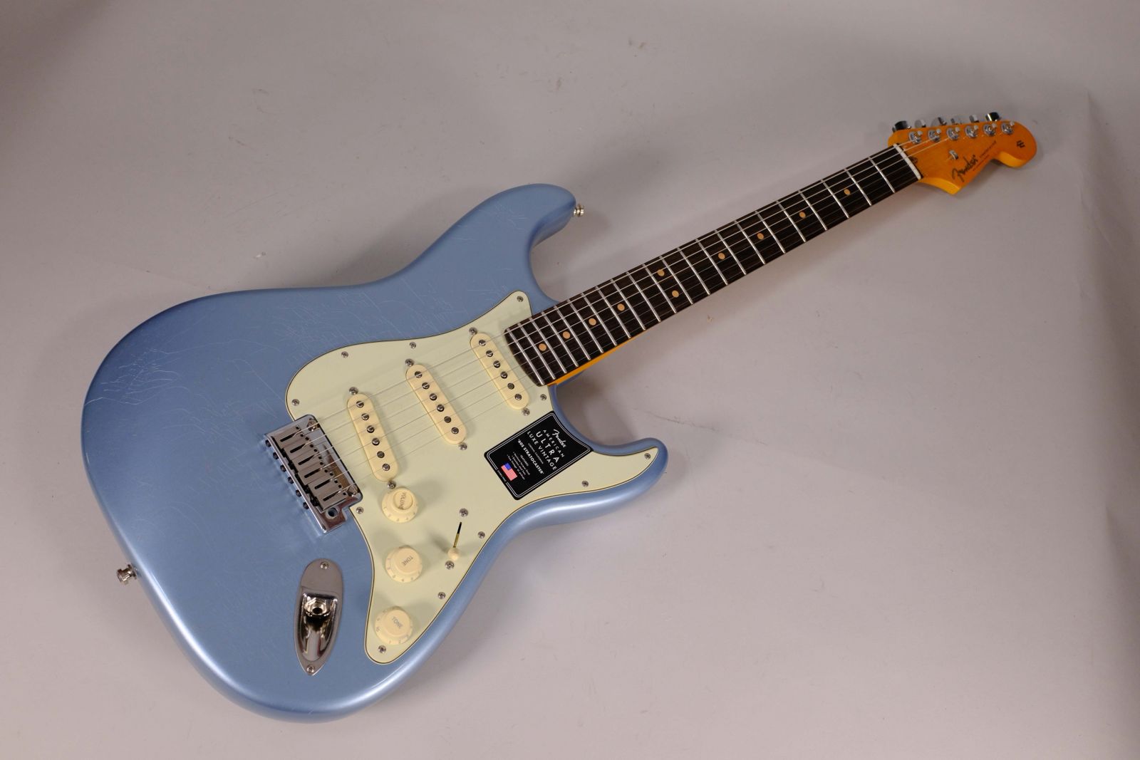 Fender American Ultra Luxe Vintage '60s Stratocaster Rw Ice Blue Metallic